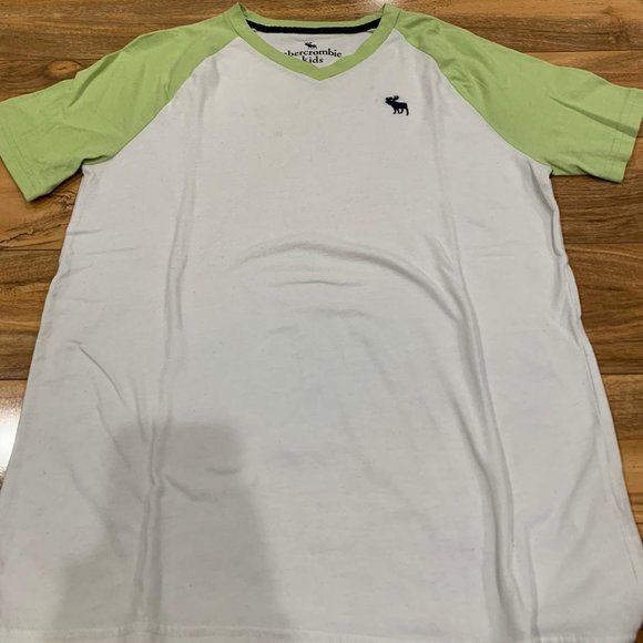 Abercrombie and Fitch Tee - Picture 1 of 2